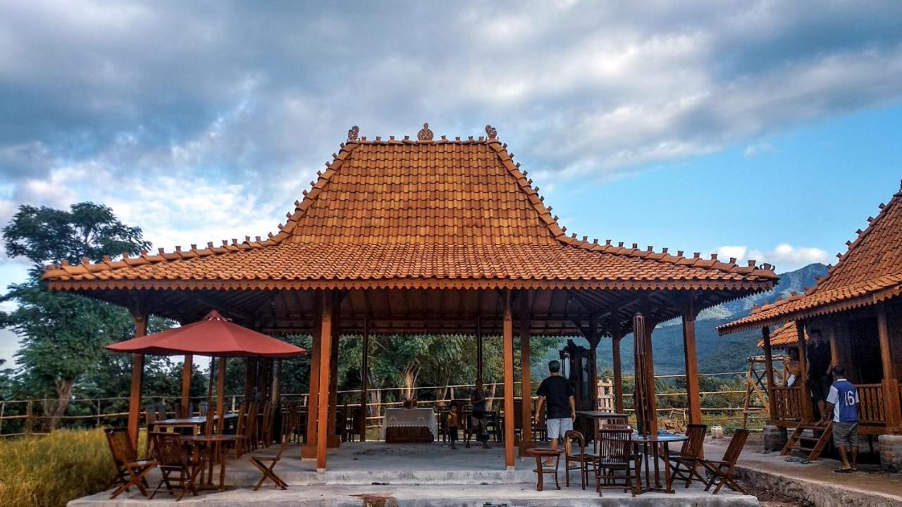 Villa Parlezo Lengkoajang Esterno foto