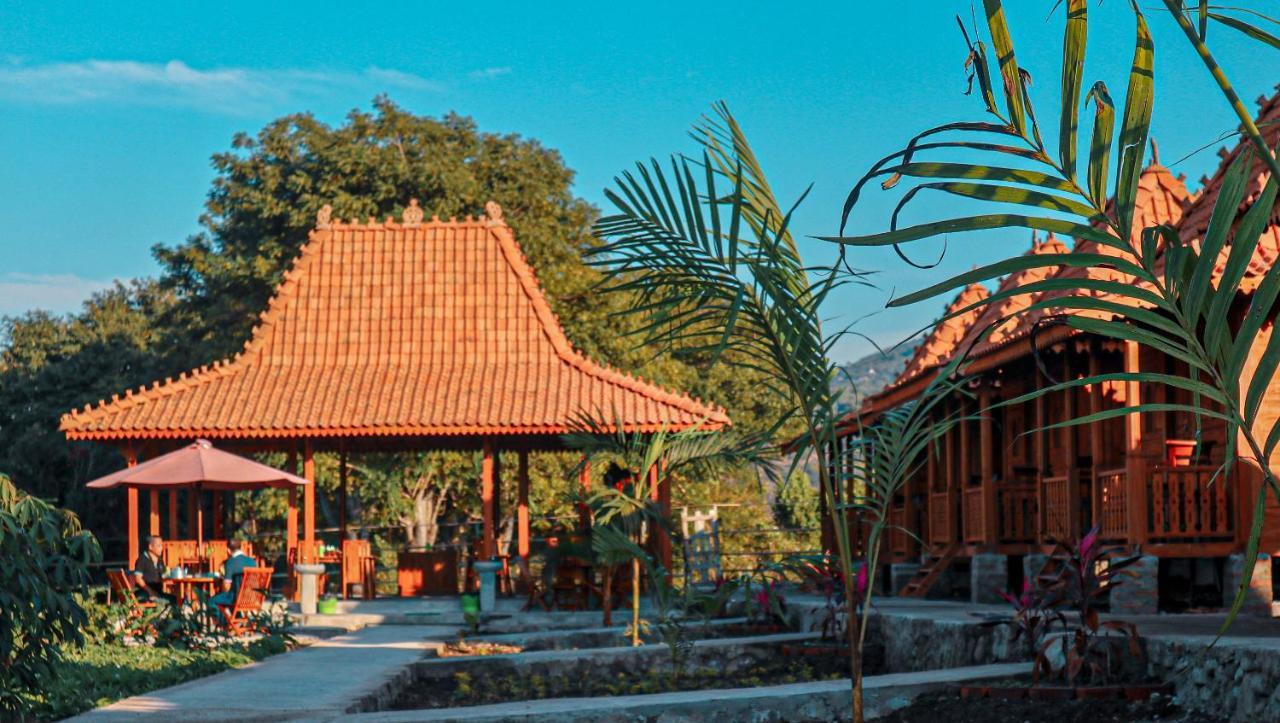 Villa Parlezo Lengkoajang Esterno foto